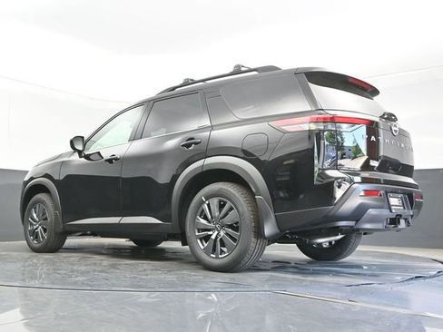 New 2026 Nissan Pathfinder SV w/ SV Premium Package FWD image 21