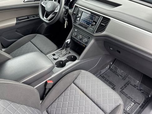 Used 2021 Volkswagen Atlas Cross Sport S image 16