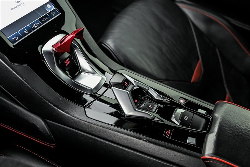 Used 2020 Lamborghini Huracan EVO RWD image 30