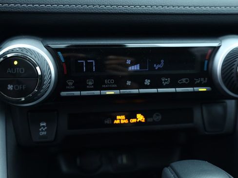 Used 2025 Toyota RAV4 XLE image 11