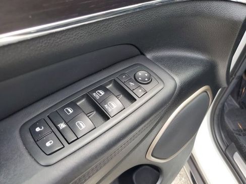 Used 2014 Jeep Grand Cherokee Summit w/ Trailer Tow Group IV image 23