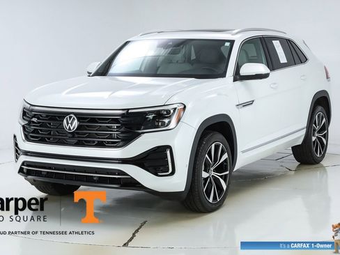 Used 2025 Volkswagen Atlas Cross Sport SEL Premium R-Line AWD/4WD image 40