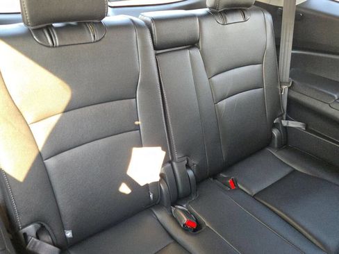 Used 2017 Honda Pilot EX-L image 13