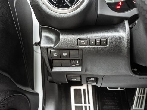 Used 2022 Lexus IS 300 F Sport AWD/4WD image 17