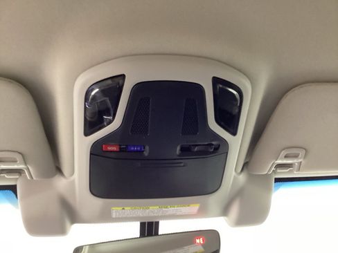 Used 2020 Subaru Outback Premium image 26