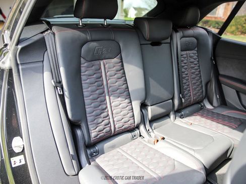 Used 2025 Audi RS Q8 performance image 55