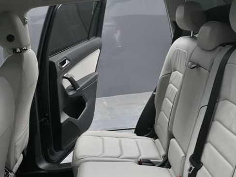 Used 2018 Volkswagen Tiguan SEL Premium AWD/4WD image 20