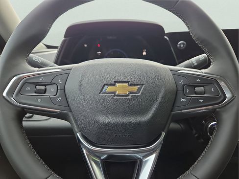 New 2026 Chevrolet Trax LT FWD image 24