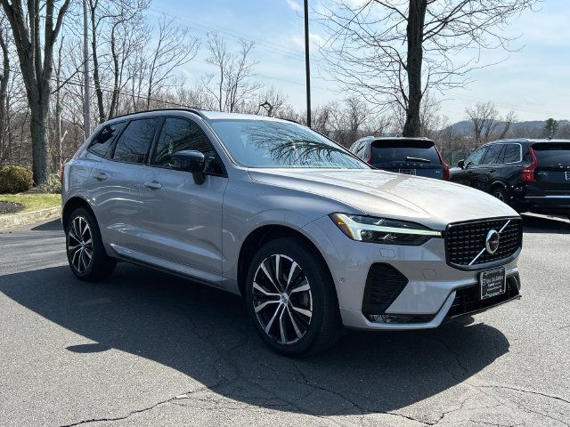 Certified 2023 Volvo XC60 B5 Plus w/ Climate Package AWD/4WD image 5