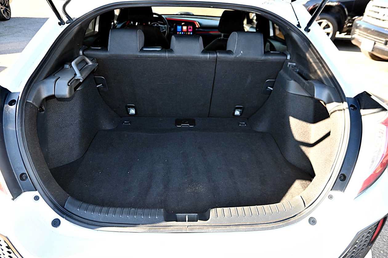 Used 2019 Honda Civic Sport image 8