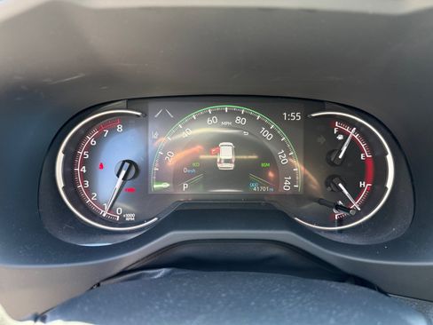 Used 2024 Toyota RAV4 Adventure AWD/4WD image 11