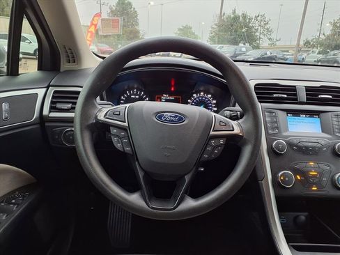 Used 2020 Ford Fusion S image 11