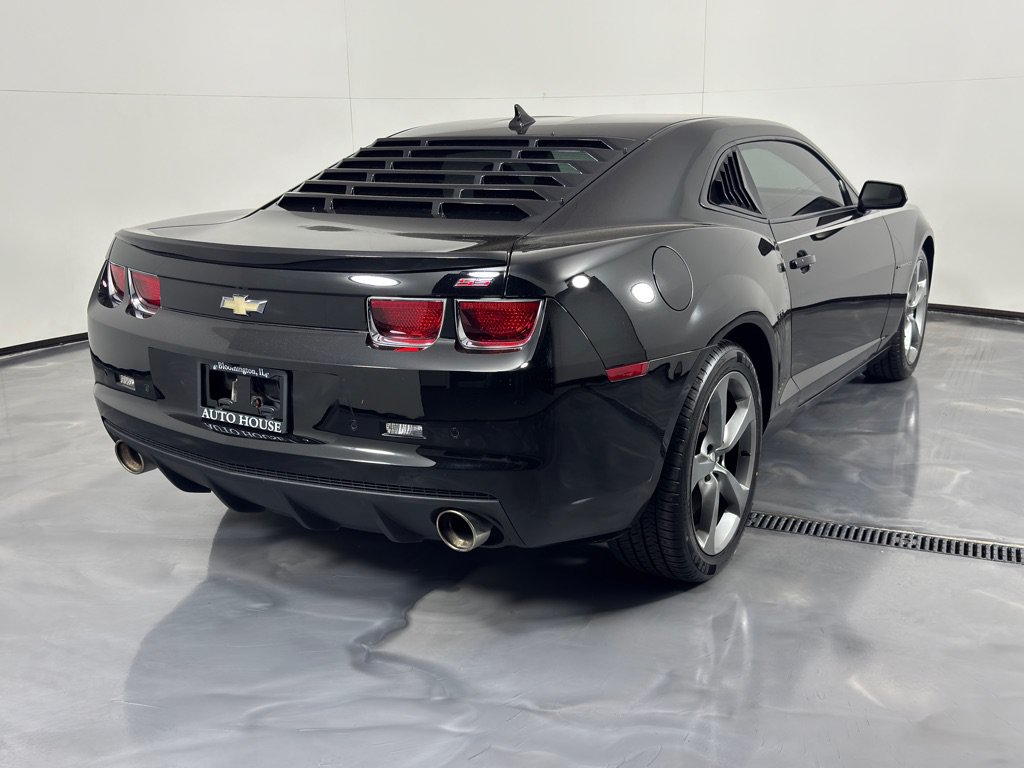 Used 2013 Chevrolet Camaro SS w/ RS Package RWD image 5