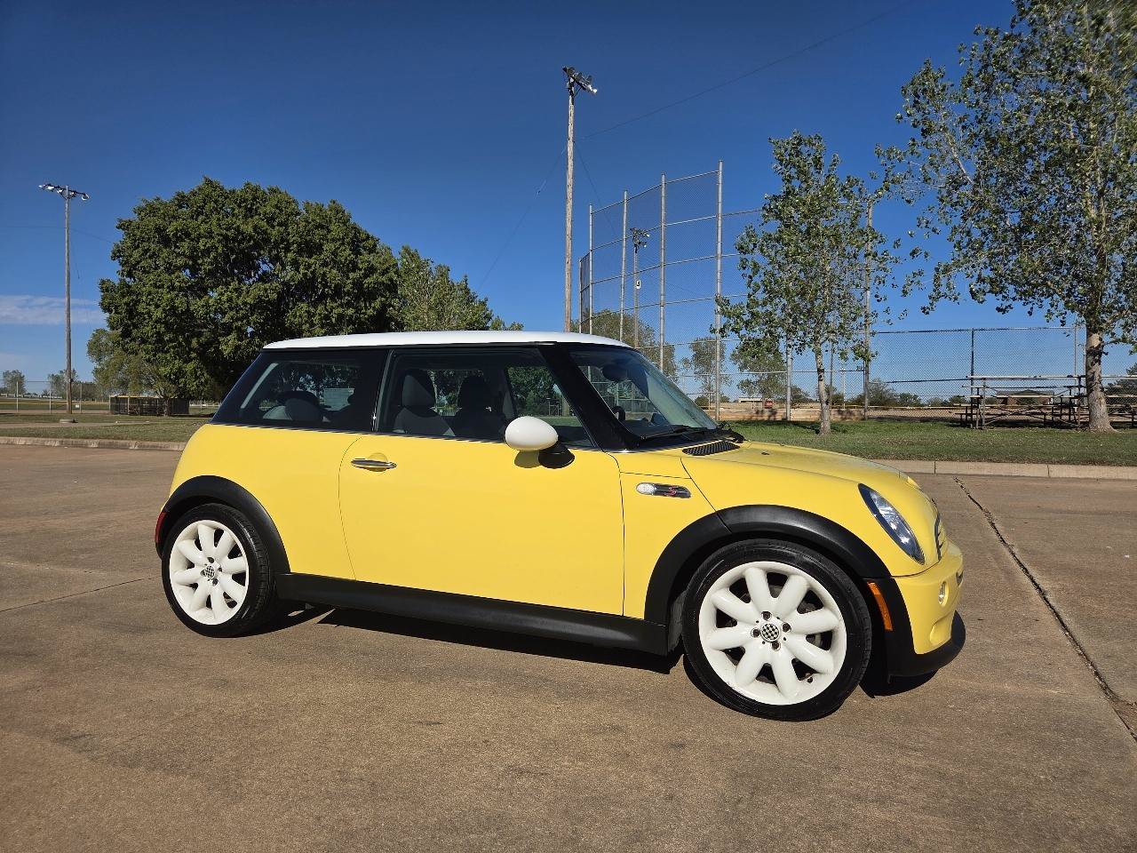 Used 2003 MINI Cooper S FWD image 26