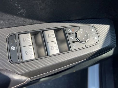 Used 2024 Mitsubishi Outlander SE image 26