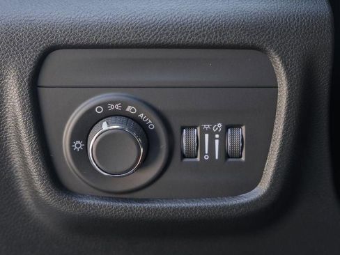 New 2025 Jeep Grand Cherokee Laredo X w/ Luxury Tech Group I image 38