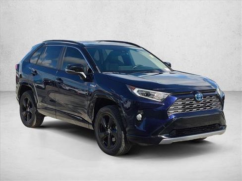 Used 2021 Toyota RAV4 XSE w/ XSE Grade Weather Package AWD/4WD image 3