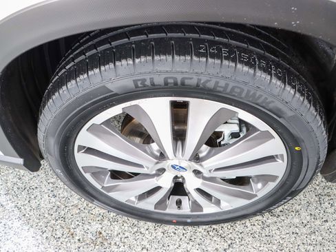 Used 2022 Subaru Ascent Limited w/ Technology Package image 11