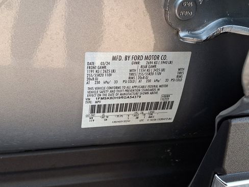 Certified 2024 Ford Explorer XLT w/ Equipment Group 202A image 27