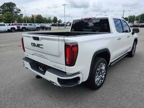 Certified 2022 GMC Sierra 1500 Denali Ultimate AWD/4WD image 3