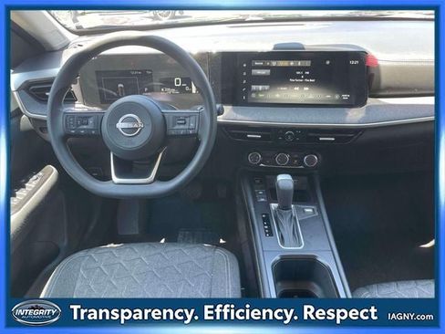 Certified 2025 Nissan Kicks SV AWD/4WD image 13