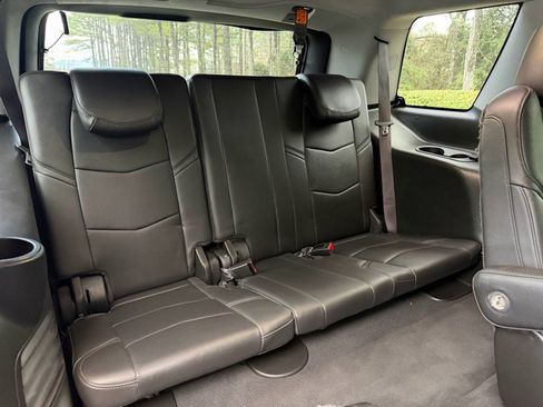 Used 2017 Cadillac Escalade Premium Luxury image 27