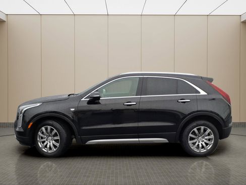 Used 2023 Cadillac XT4 Premium Luxury image 12