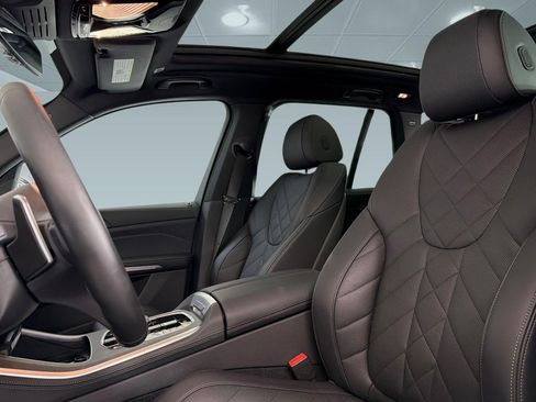Certified 2025 BMW X5 sDrive40i w/ M Sport Package RWD image 24