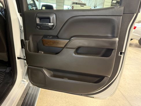 Used 2018 GMC Sierra 1500 Denali w/ Denali Ultimate Package AWD/4WD image 14