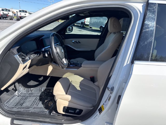 Used 2020 BMW 330i xDrive Sedan w/ Driving Assistance Package AWD/4WD image 9