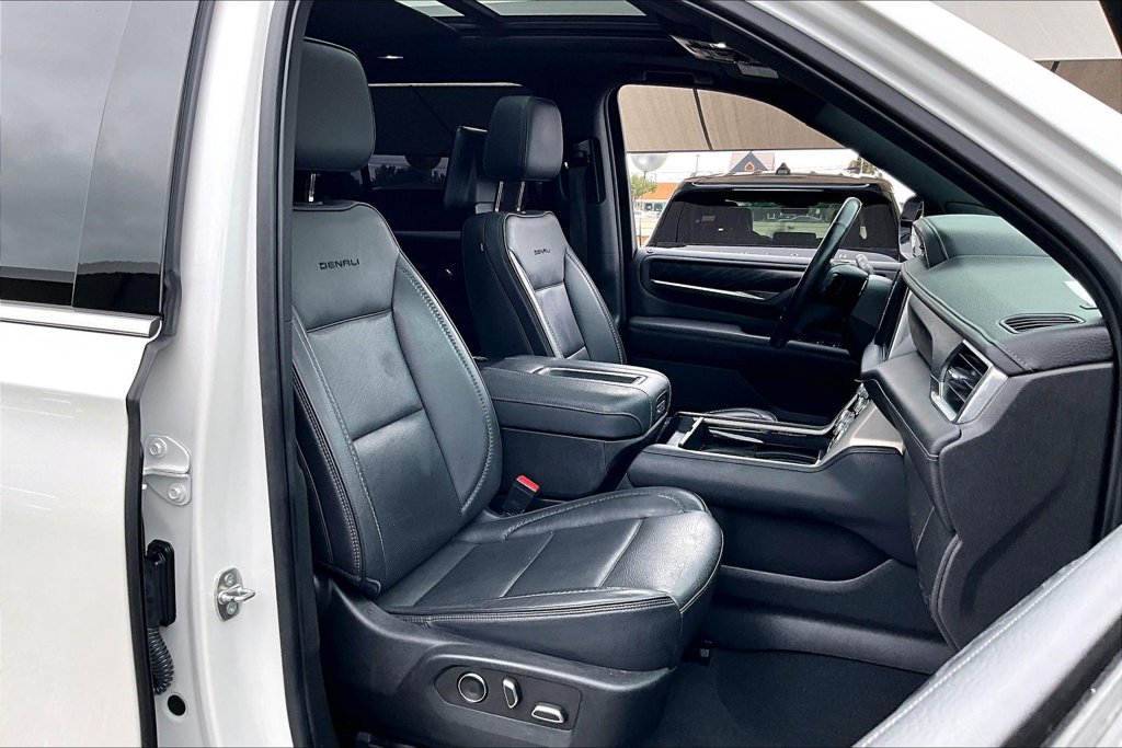 Used 2021 GMC Yukon Denali RWD image 9