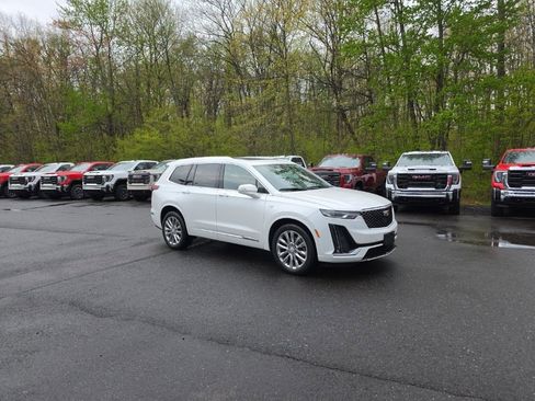 Certified 2023 Cadillac XT6 Premium Luxury AWD/4WD image 1