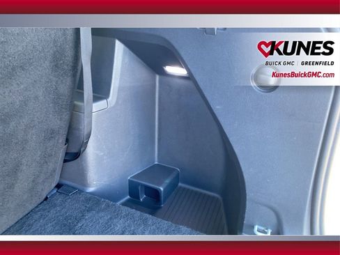 Used 2024 Volkswagen Atlas SE image 39