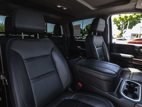 Used 2023 GMC Sierra 3500 Denali w/ Denali Ultimate Package AWD/4WD image 34