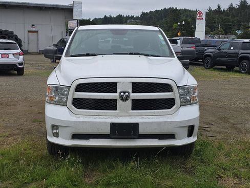 Used 2019 RAM 1500 Express AWD/4WD image 3
