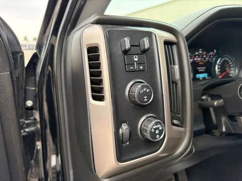 Used 2018 GMC Sierra 2500 Denali w/ Duramax Plus Package AWD/4WD image 19