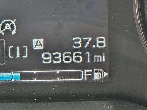 Used 2023 Subaru Crosstrek 2.0i AWD/4WD image 25