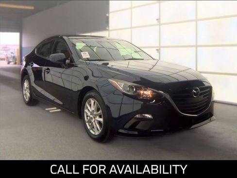 Used 2016 MAZDA MAZDA3 i Sport w/ Preferred Equipment Package FWD image 4