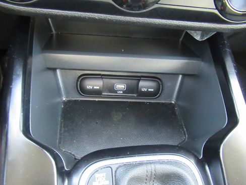 Used 2021 Kia Soul GT-Line image 27