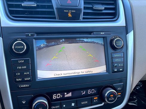 Used 2016 Nissan Altima 2.5 SL w/ 2.5 Technology w/LED Package FWD image 26