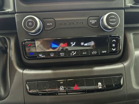 New 2024 RAM ProMaster 3500 w/ Convenience Group FWD image 34