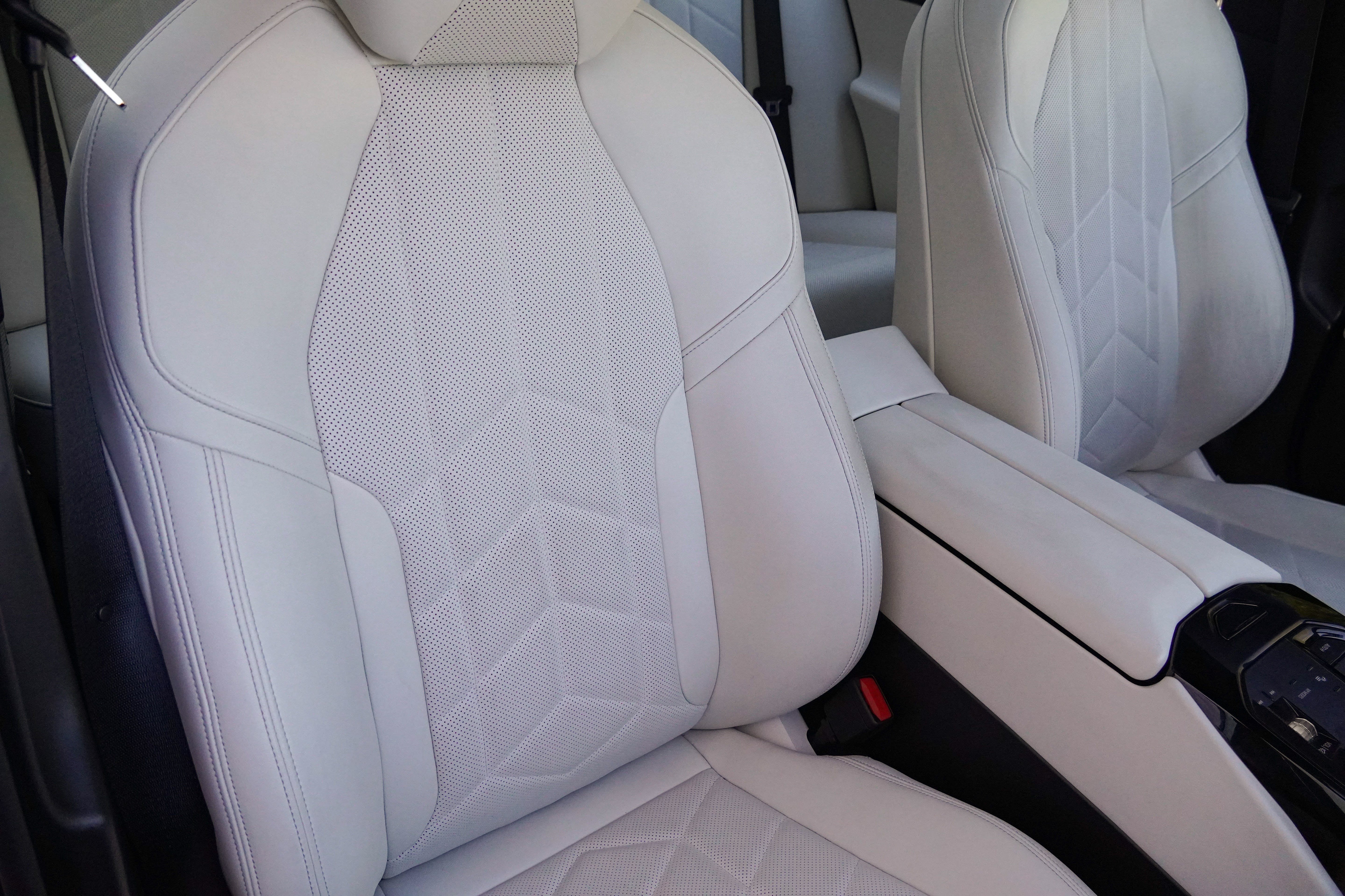 Certified 2026 BMW 540i xDrive AWD/4WD image 14