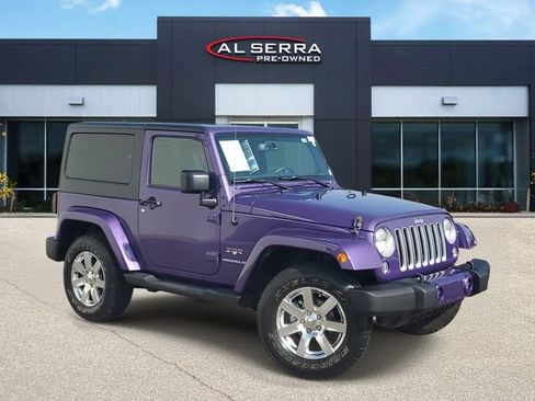 Used 2017 Jeep Wrangler Sahara w/ Connectivity Group AWD/4WD image 1