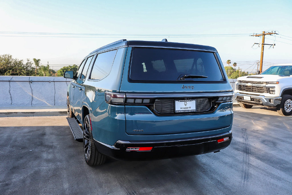 New 2026 Jeep Grand Wagoneer L Summit AWD/4WD image 7