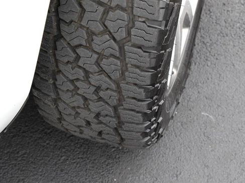 Used 2016 GMC Yukon Denali w/ Open Road Package image 40