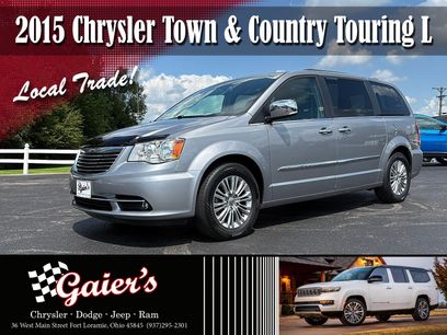 Used 2015 Chrysler Town & Country Touring-L w/ Driver Convenience Group