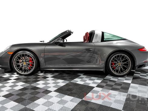 Used 2017 Porsche 911 Targa 4S image 5