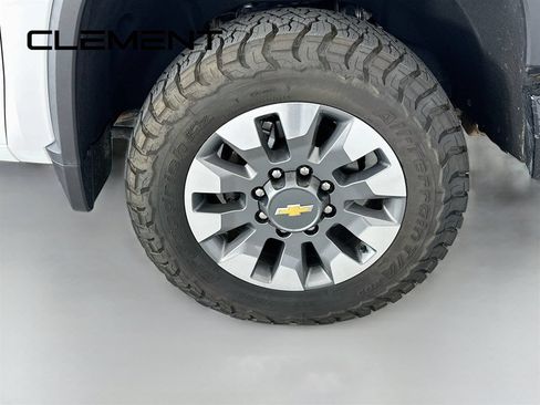Used 2024 Chevrolet Silverado 2500 Custom w/ Custom Value Package AWD/4WD image 33