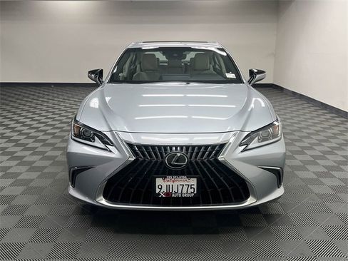 Certified 2024 Lexus ES 300h w/ Premium Package image 3