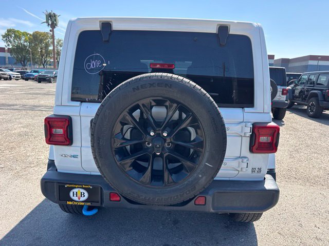 Used 2024 Jeep Wrangler Unlimited Sahara AWD/4WD image 7